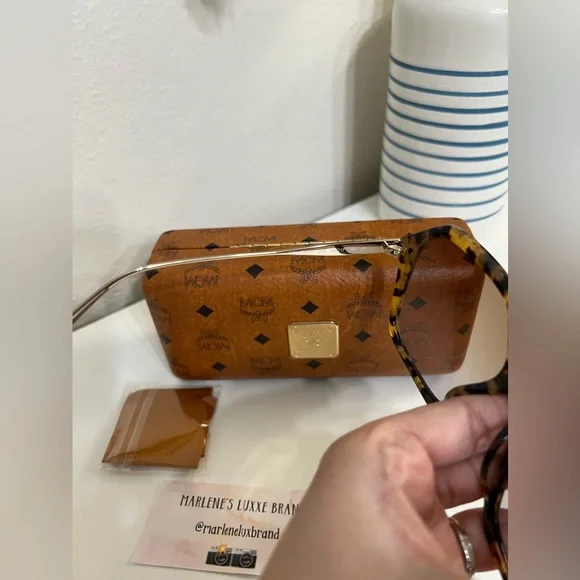 NEW MCM HAVANA SUNGLASSES - Picture 4 of 5